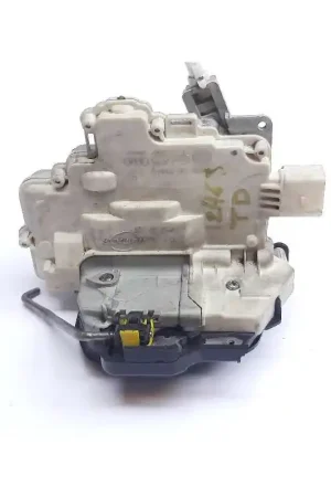 CERRADURA PUERTA TRASERA DERECHA 8E1837016AA Oferta Especial