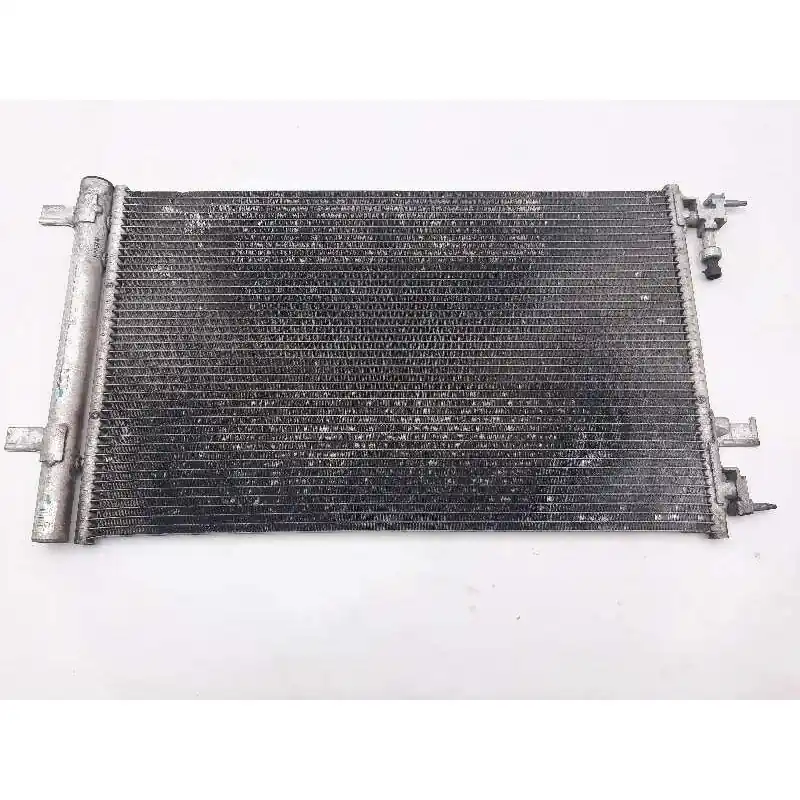 CONDENSADOR / RADIADOR AIRE ACONDICIONADO 13267649 J11E25A Certificado