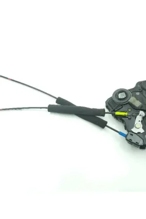 CERRADURA PUERTA DELANTERA DERECHA Popular