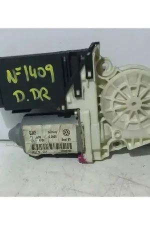 MOTOR ELEVALUNAS DELANTERO DERECHO 101386101 Últimas Unidades