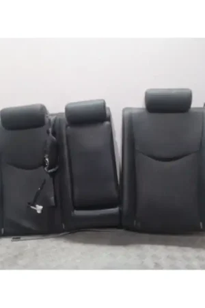 ASIENTOS TRASEROS NEGROS Hecho A Mano
